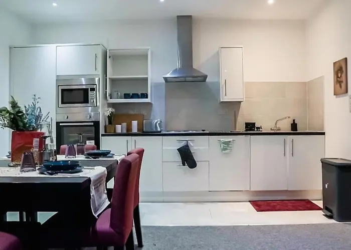 Luxury Short Stay Apartment
